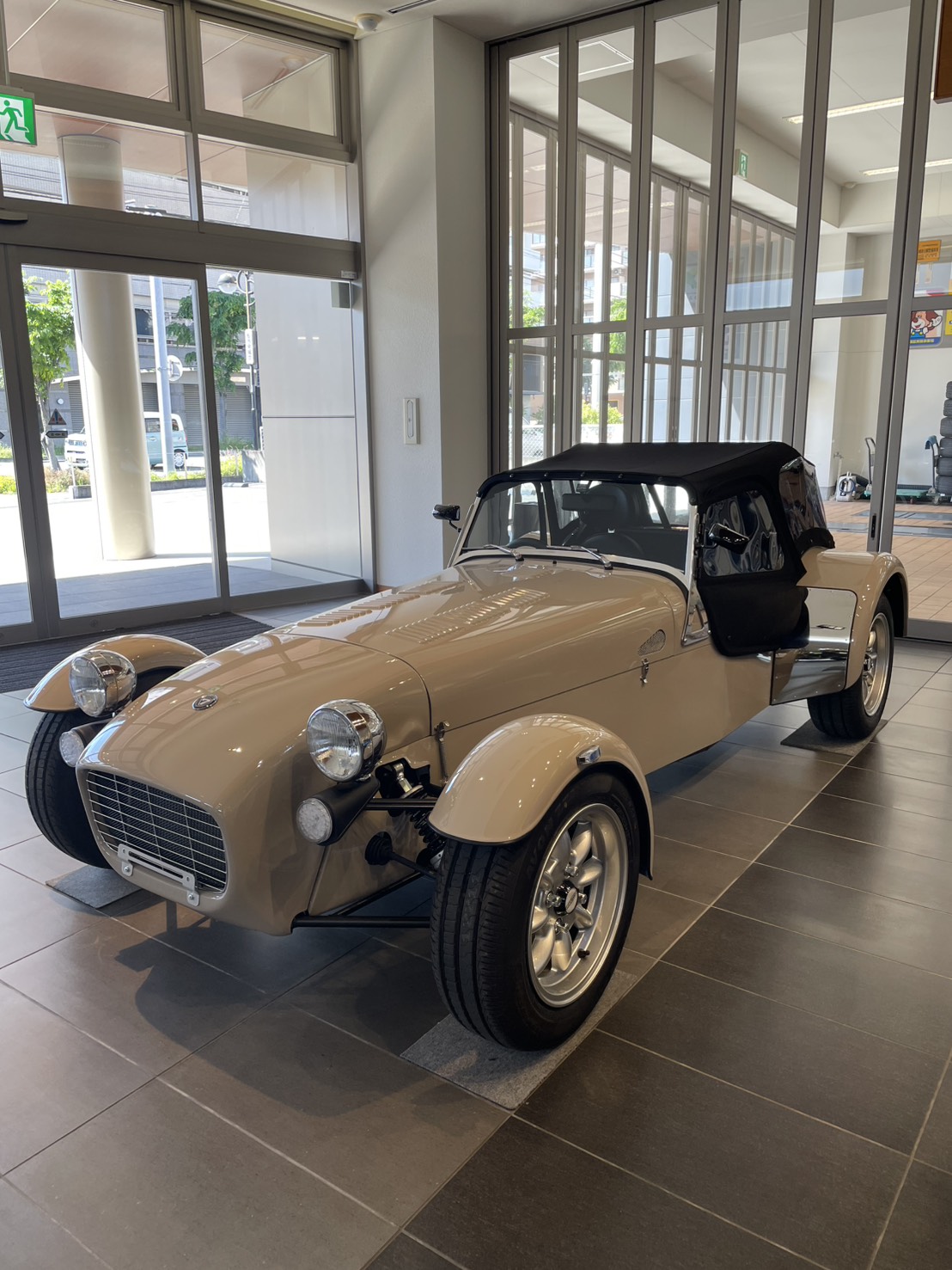 商品車情報〉スーパーセブン2000（新車） | ケータハム三重